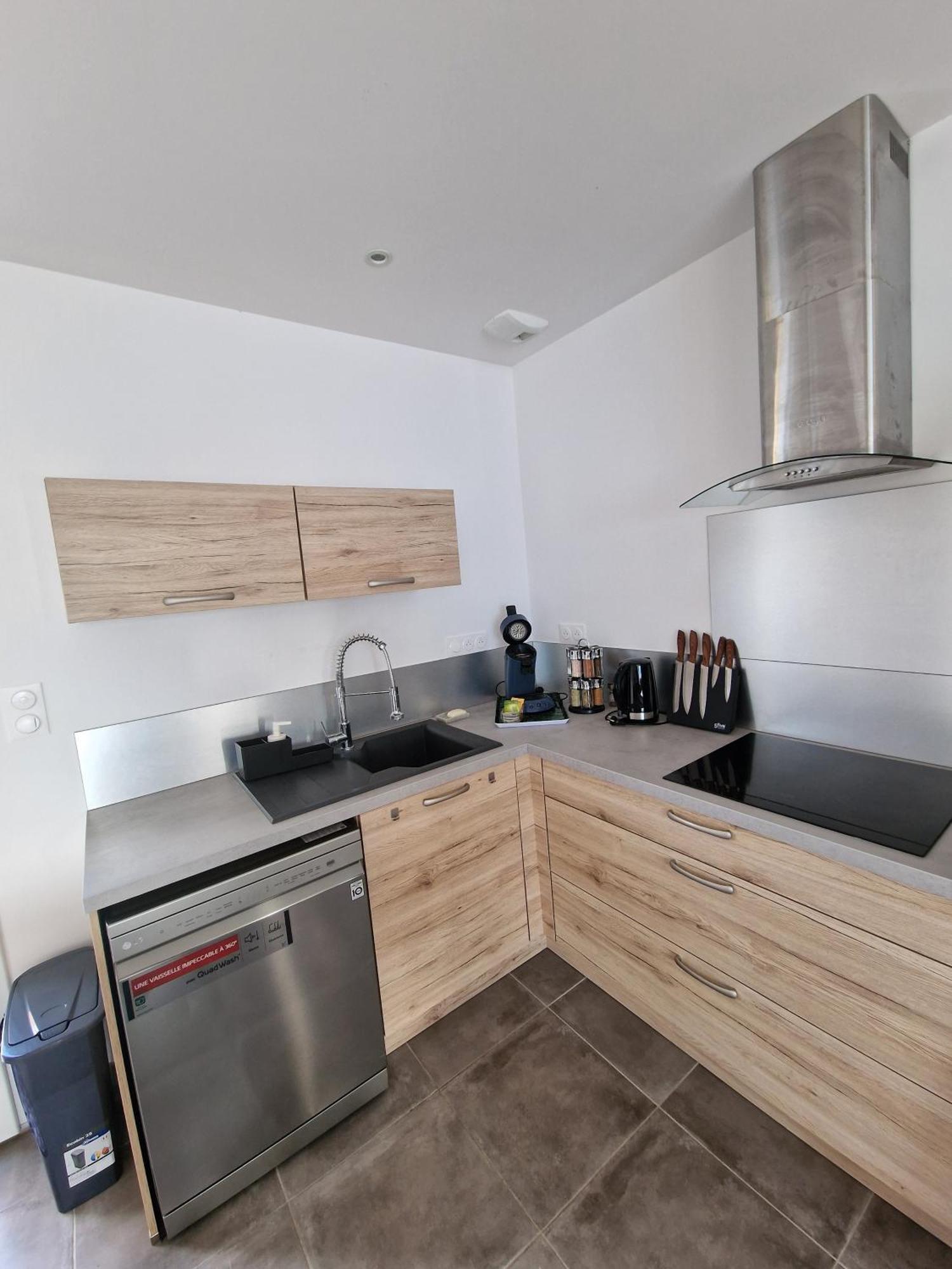 Coeur De Village Commerces Proximite Center Parcs Les-Trois-Moutiers ภายนอก รูปภาพ